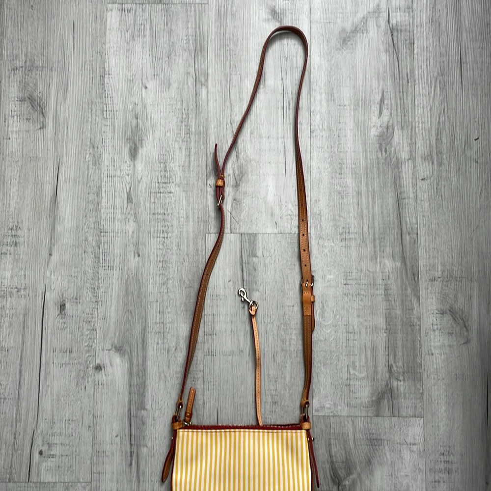 VTG 80s Dooney & Bourke Crossbody Bag Yellow & White Striped - Picture 9 of 11